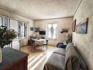 TV a/nebo společenská místnost v ubytování L'oblò