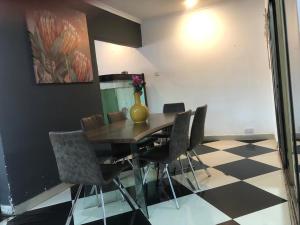 Ảnh trong thư viện ảnh của Ndameka Apartments ở Mpemba