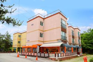 Budova, kde se penzion nachází