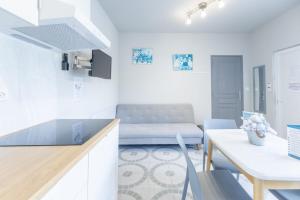 Χώρος καθιστικού στο Le Patio Bleu - Swimming pool and close to the village of Camoins