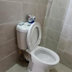 Ванная комната в Zayana Homes +4 фотографии