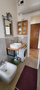 Ένα μπάνιο στο Casa Bomba