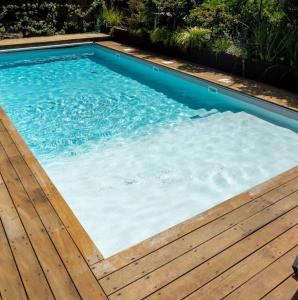 Bazén v ubytování Villa Orizzonte nebo v jeho okolí