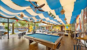 Ресторан / где поесть в Hoi An Beachfront Resort & Apartment