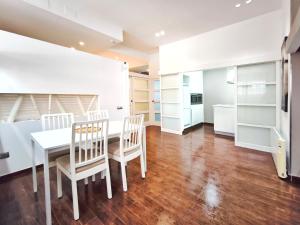 Nhà bếp/bếp nhỏ tại Apartamento en Terrassa en alquiler vacacional