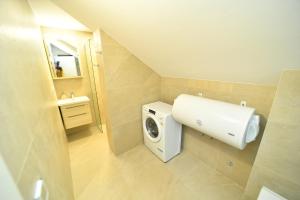 Koupelna v ubytování Vila Lepa + 39 fotografií