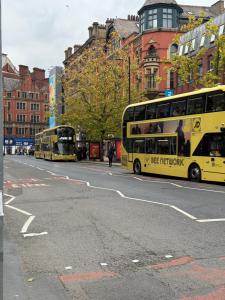 Fotografie z fotogalerie ubytování PICCADILLY Private room and bathroom v Manchesteru