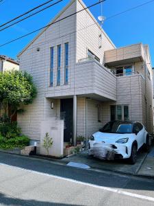 Здание варианта проживания в семье +38 фотографий