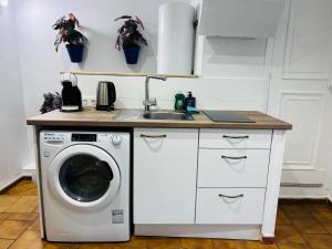 Η κουζίνα ή μικρή κουζίνα στο Apartment Old Town Estepona near beach