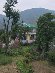 Φυσικό τοπίο κοντά σε αυτό το καταφύγιο