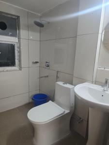 Ένα μπάνιο στο Tapas +8 φωτογραφίες