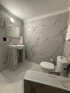 Ένα μπάνιο στο Ivootel +21 φωτογραφίες