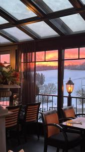 Peisaj natural din apropierea acestui hotel