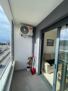 Φωτογραφία από το άλμπουμ του Triumph residence Bar στο Bar