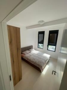 Φωτογραφία από το άλμπουμ του Triumph residence Bar στο Bar