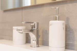 Ένα μπάνιο στο Casa Karina Moderno Bilocale nel Centro Storico di Pinerolo +21 φωτογραφίες