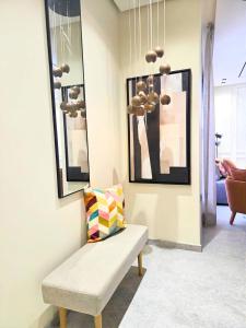 Posezení v ubytování Casablanca METROPOL Suites