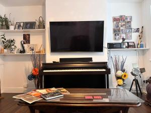 Μια τηλεόραση ή/και κέντρο ψυχαγωγίας στο Cardiff Bay