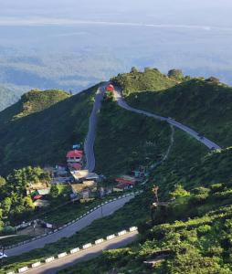 Naturlandskabet i nærheden af kroen + 10 billeder