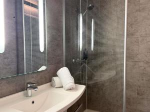 Ένα μπάνιο στο Ibis Alès Centre Ville