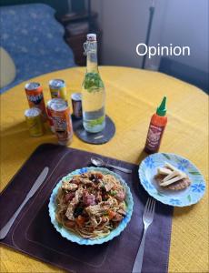 Mâncare la sau în apropiere de acest apartament