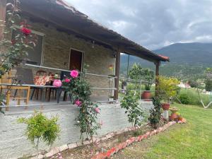 Γενική θέα στο βουνό ή θέα στο βουνό από  αυτή η παραθεριστική κατοικία