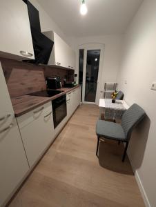 Kuchyň nebo kuchyňský kout v ubytování Modernes Apartment Zentral