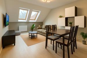 Et tv og/eller underholdning på Luna verde - Parking