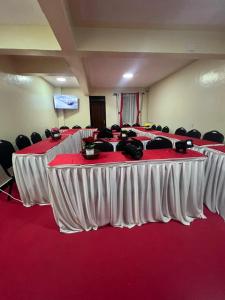 Οι επιχειρηματικές εγκαταστάσεις ή/και οι αίθουσες συνεδριάσεων στο Oltotoi Suites