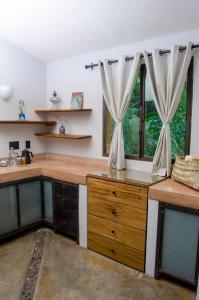 Η κουζίνα ή μικρή κουζίνα στο Yolitia Wellness +58 φωτογραφίες