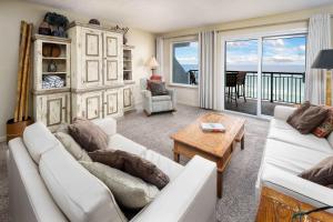 Χώρος καθιστικού στο Island Echos 5M Gulf front condo