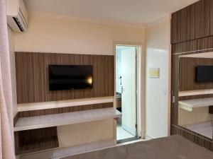 Μια τηλεόραση ή/και κέντρο ψυχαγωγίας στο Lacqua Diroma 1 2 3 4 5