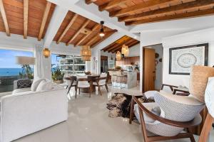 Posezení v ubytování Costa Dorada - Beachfront Penthouse in Bucerias Golden Zone