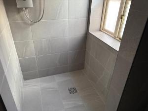 Et badeværelse på The Old Weighbridge