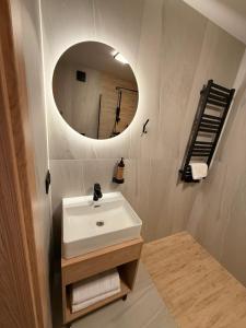 Ένα μπάνιο στο Zajazd Kasztelański +37 φωτογραφίες