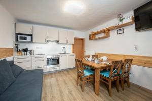 Кухня или мини-кухня в Apartment AUTHORIA
 +20 фотографий