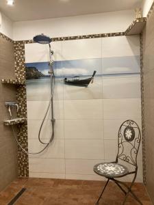 O baie la Ferienhaus-stadtkyll Beim Förster +35 fotografii