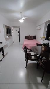 TV a/nebo společenská místnost v ubytování Pé na areia, 1 quarto, 02 Ares Splits e Garagem