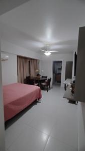 Postel nebo postele na pokoji v ubytování Pé na areia, 1 quarto, 02 Ares Splits e Garagem