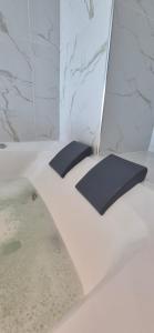 Φωτογραφία από το άλμπουμ του Ecusuites Skyline Jacuzzi Premium Riverfront 12 στο Γουαγιακίλ +30 φωτογραφίες