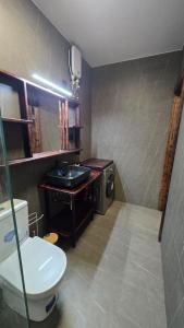 Ένα μπάνιο στο Ocean View Studio