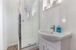 Koupelna v ubytování New Street Studio Flat