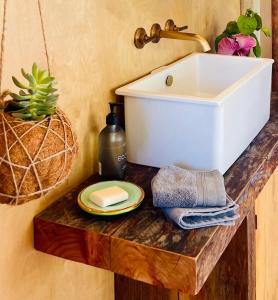 Billede fra billedgalleriet på Bay of Islands - Olive Grove Cottage i Purerua