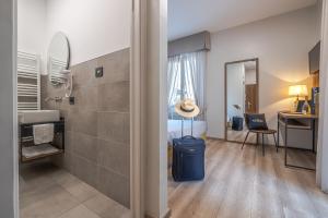 Ένα μπάνιο στο Villa Noce