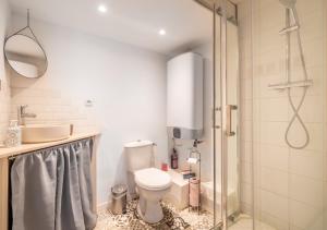 Un baño de Magnifique cocoon 2 - 4 personnes au Centre Beaucaire - cocoon 4