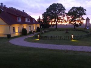 Φωτογραφία από το άλμπουμ του Holiday apartment with 2 bedrooms σε Rattelvitz