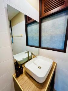 Koupelna v ubytování Koh Kood Club + 75 fotografií