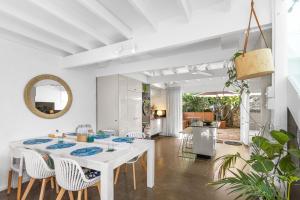 Billede fra billedgalleriet på 2-12 Hill Street Sunshine Beach i Sunshine Beach + 14 billeder