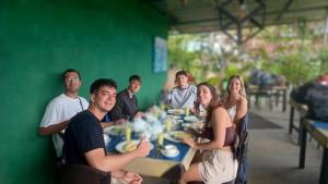 Επισκέπτες που μένουν στο Ella Berg Haven