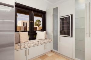 Fotografie z fotogalerie ubytování 5BR Family Bed Pool Villa Serene Grace By Bocobay v destinaci Oranjestad